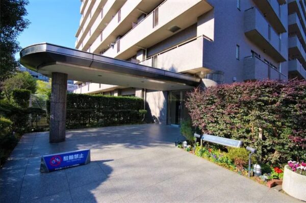 芦花公園パークホームズ外観2