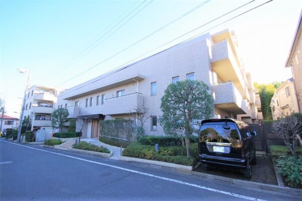 リビオ千歳烏山クリアフラット外観1