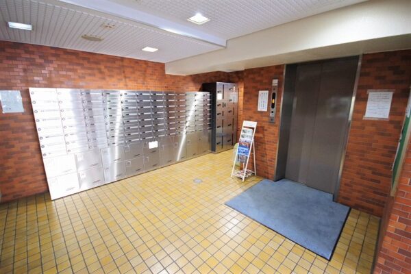 豊栄新都心マンション宅配ボックス