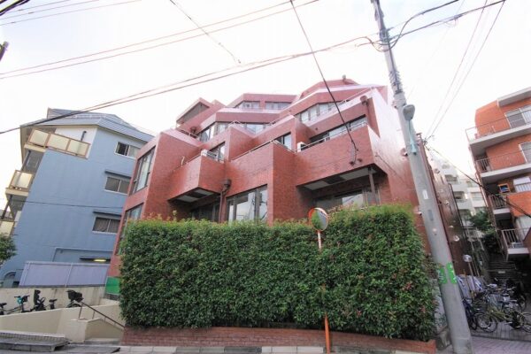 パレ・ドール原宿外観1