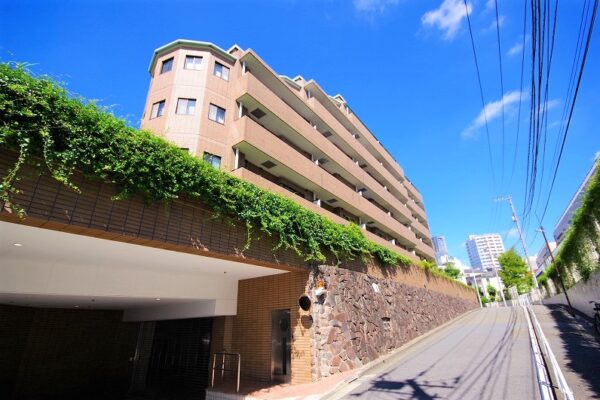 ライオンズガーデン初台外観1