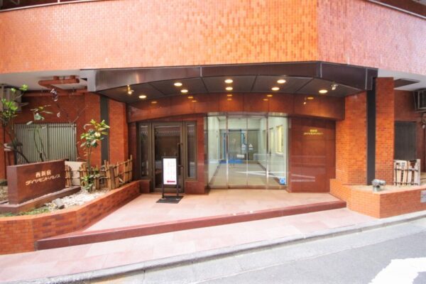 西新宿ダイアモンドパレス外観2