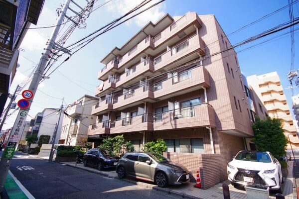パークアヴェニュー新宿西 外観1