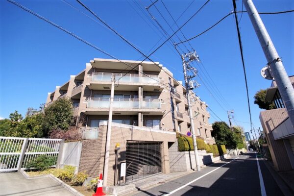 ファミールグラン代沢外観1