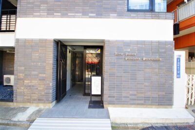 ビューパレー新宿新都心外観2