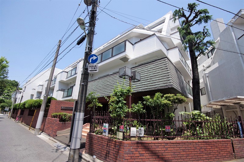秀和元代々木レジデンス 外観