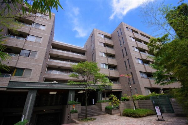 ガーデンホームズ白金 外観1