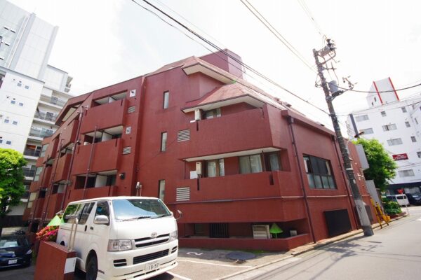 ライオンズマンション六本木　外観1