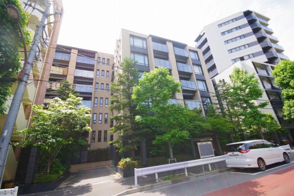 ザ・パークハウス麻布外苑西通り　外観1