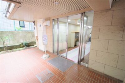 カテリーナ代々木外観2