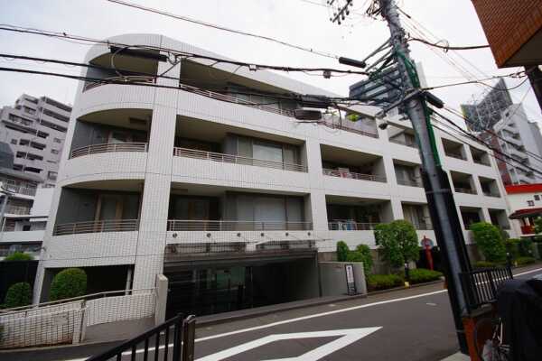 アールブラン目黒青葉台　外観1